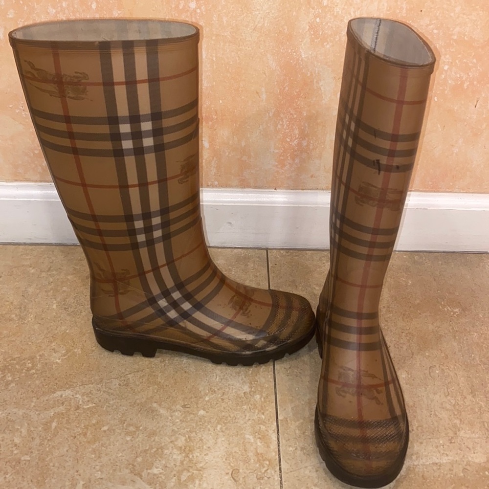 BURBERRY Rain Boots